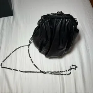 【Yohji Yamamoto】Clasp drape pouch Clasp drape pouch – THE SHOP YOHJI YAMAMOTO